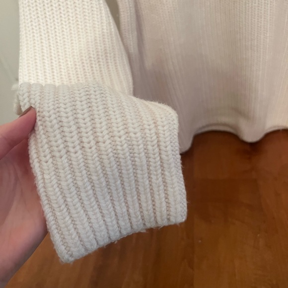 Knit sweater - Picture 3 of 4